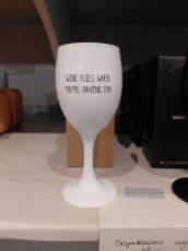 SOJAKAARS - WINE FLIES WHEN YOU'RE HAVING FUN